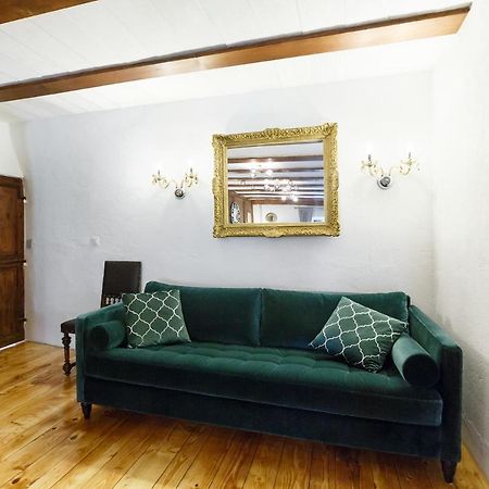 A Castle Spirit Apartment In Chateau Du Chatelard Clarens Buitenkant foto