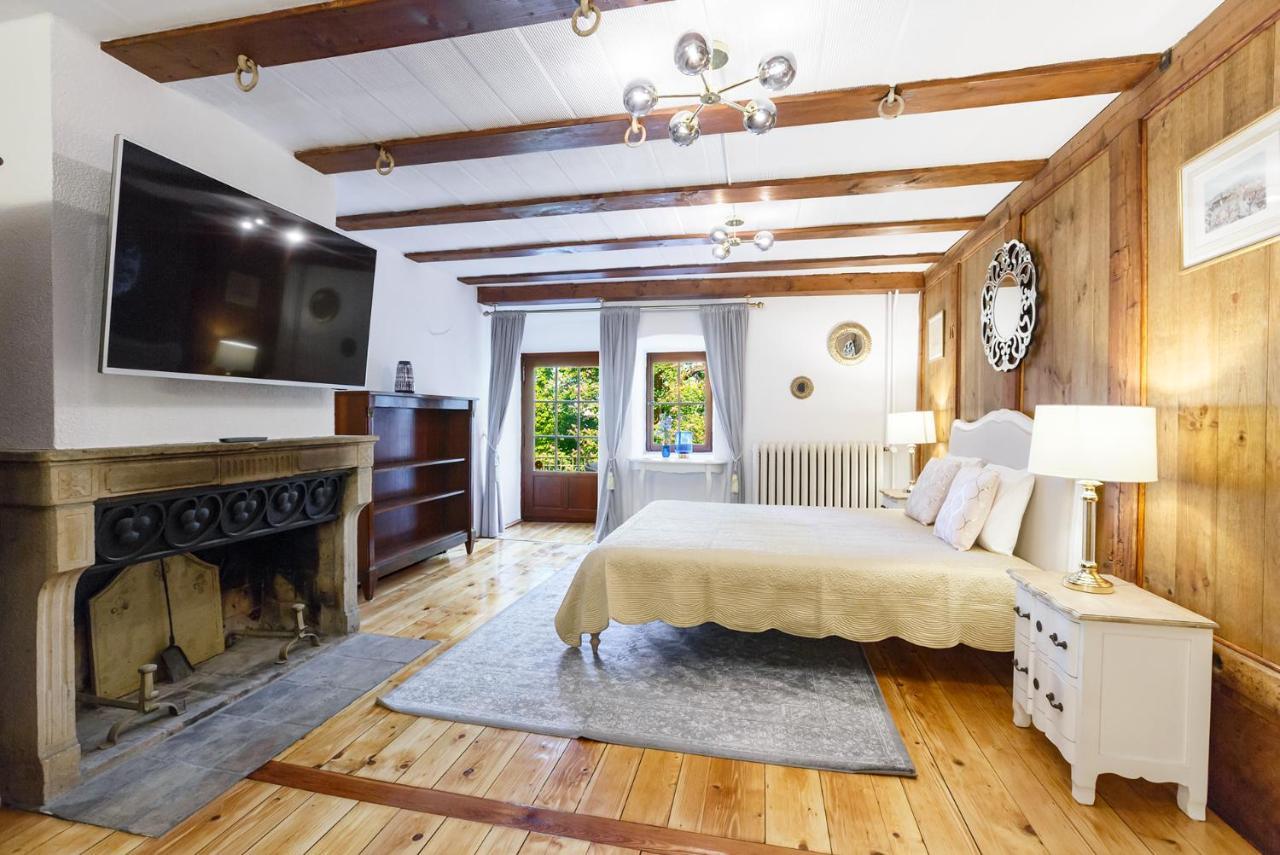 A Castle Spirit Apartment In Chateau Du Chatelard Clarens Buitenkant foto