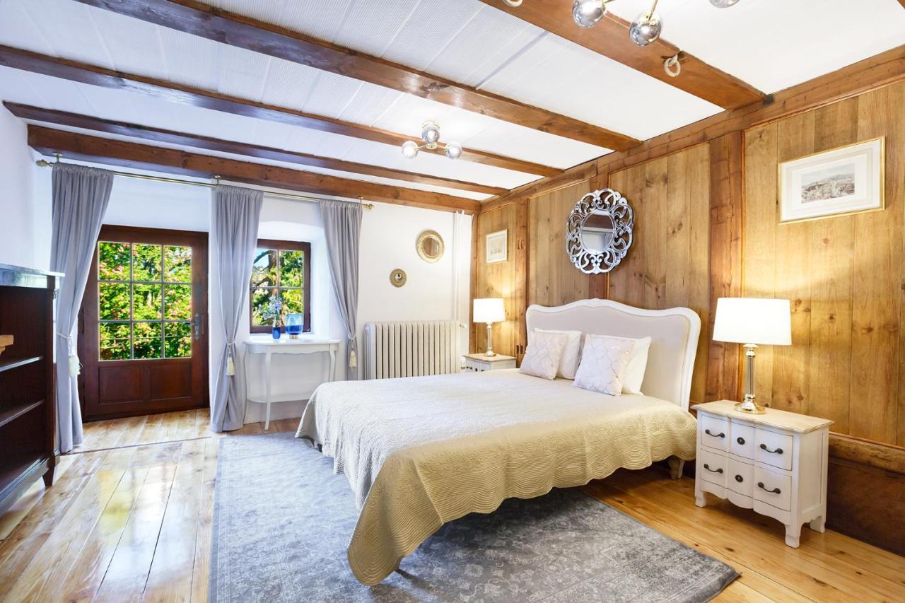 A Castle Spirit Apartment In Chateau Du Chatelard Clarens Buitenkant foto